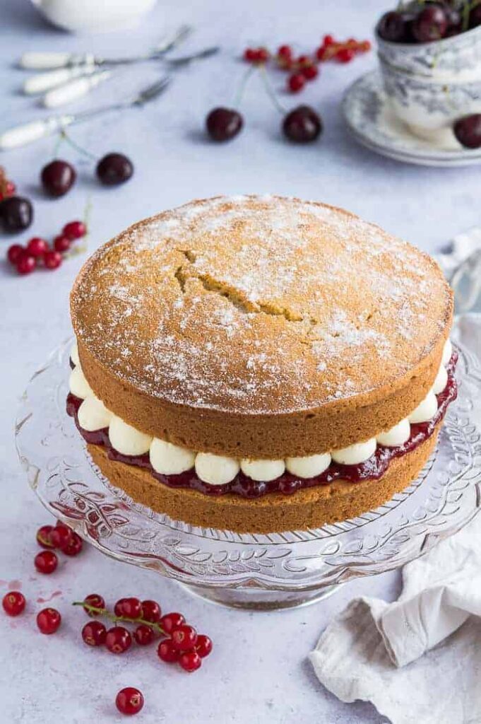 Easy Homemade Victoria Sponge Cake Recipe