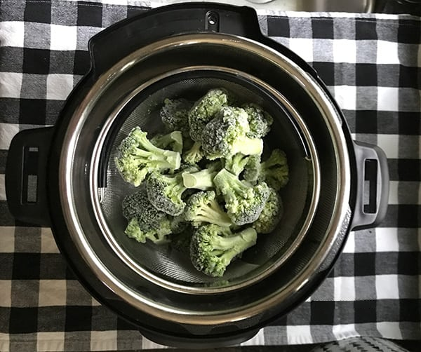 How to Steam Frozen Broccoli